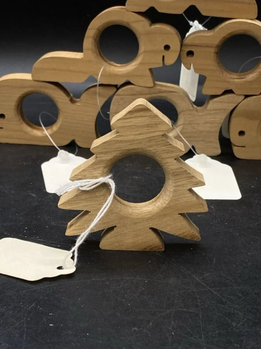 Myrtlewood Oregon Wood 7 Napkin Rings Whale Beaver Tree